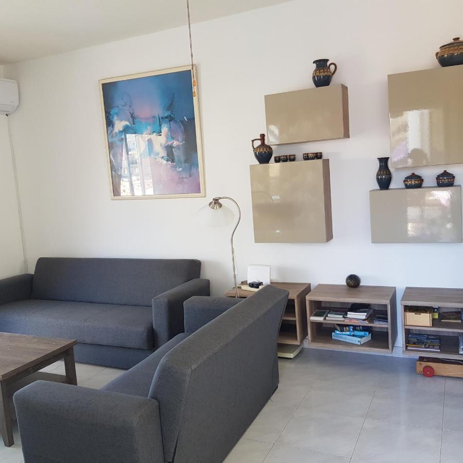 Peaceful Townhouse With Private Pool Near The Sea Apartman Paphos Kültér fotó